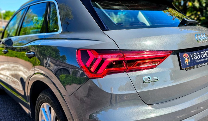 
								AUDI Q3 1.5/35 TFSI Sport 5dr S Tronic full									