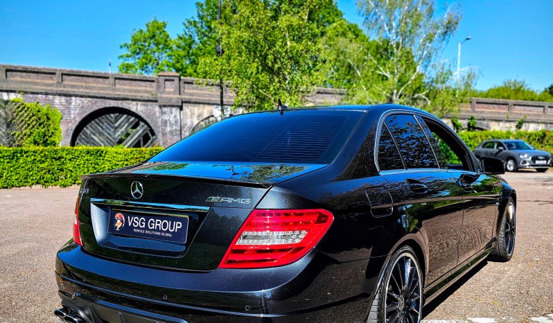 
								2013 Mercedes-Benz C Class Saloon 6.3 C63 V8 AMG Saloon 4dr Petrol SpdS MCT Euro 5 (457 ps) full									