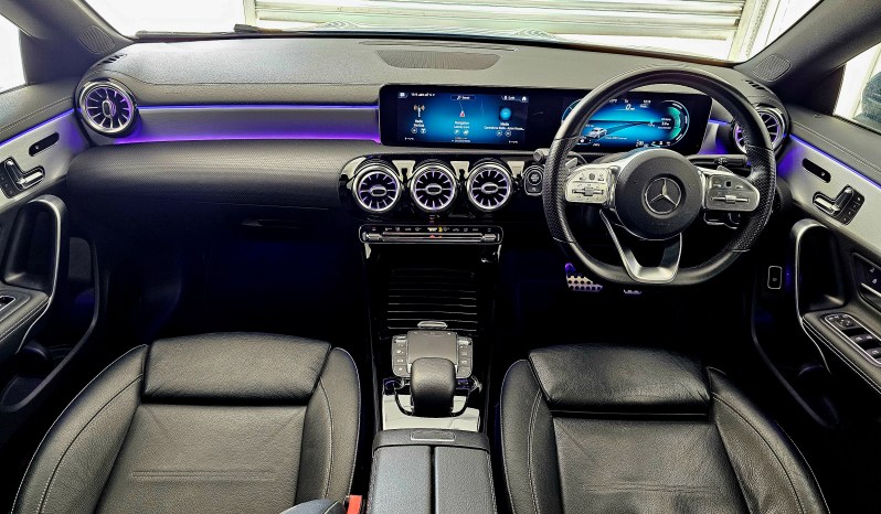 
								2020 Mercedes-Benz CLA 1.3 CLA180 AMG Line (Premium Plus 2) Coupe 7G-DCT Euro 6 (s/s) 4dr full									